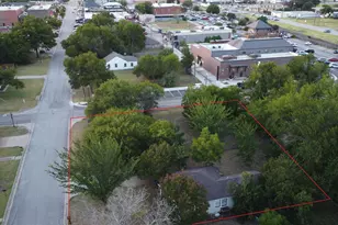 229 S Wilson St, Burleson, TX 76028 - Photo 1