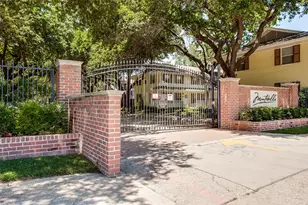 4736 Bradford Dr, Dallas, TX 75219 - Photo 22