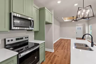 805 Branding Iron Trail, Granbury, TX 76049 - Photo 12