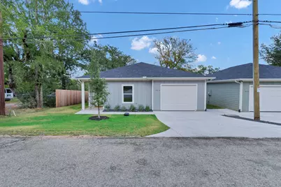 805 Branding Iron Trail, Granbury, TX 76049 - Photo 1