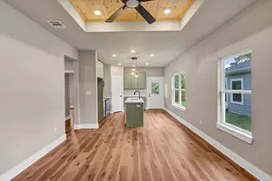 807 Branding Iron Trail, Granbury, TX 76049 - Photo 6