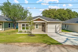 809 Branding Iron Trail, Granbury, TX 76049 - Photo 4