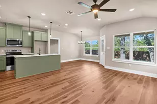 811 Branding Iron Trail, Granbury, TX 76049 - Photo 20