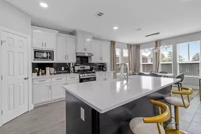 610 Parker Circle, Garland, TX 75040 - Photo 6