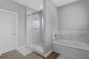 610 Parker Cir, Garland, TX 75040 - Photo 14