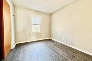 512 NW Lorna St, Burleson, TX 76028 - Photo 8