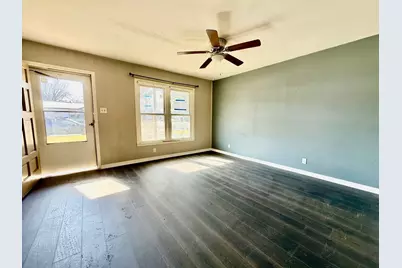 512 NW Lorna Street, Burleson, TX 76028 - Photo 2