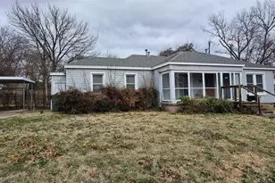 905 Sycamore Dr, Garland, TX 75041 - Photo 1