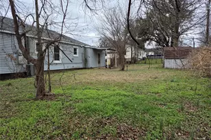 905 Sycamore Dr, Garland, TX 75041 - Photo 8