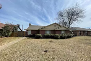 1722 Carrington Dr, Glenn Heights, TX 75154 - Photo 1