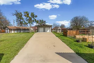 2200 Mangum St, Commerce, TX 75428 - Photo 28