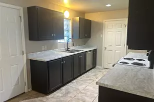 604 Shady Grove Dr, Granbury, TX 76049 - Photo 6