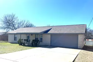 604 Shady Grove Dr, Granbury, TX 76049 - Photo 1