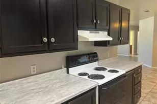 604 Shady Grove Dr, Granbury, TX 76049 - Photo 8