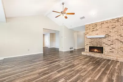 229 S Heartz Road, Coppell, TX 75019 - Photo 2