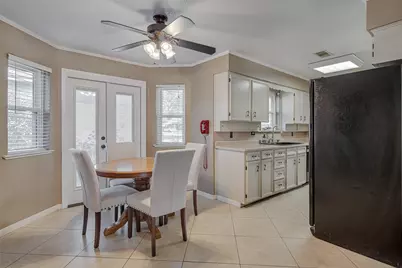 1910 New Castle Court, Arlington, TX 76013 - Photo 18