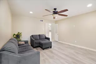 2324 N Lockhart, Sherman, TX 75092 - Photo 6