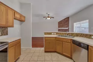 463 Overland Trail, Cedar Hill, TX 75104 - Photo 12