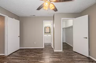 300 W Wintergreen Rd, DeSoto, TX 75115 - Photo 16