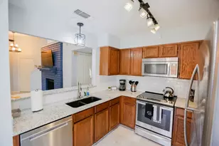 7428 Arbor Hill Dr, Fort Worth, TX 76120 - Photo 2