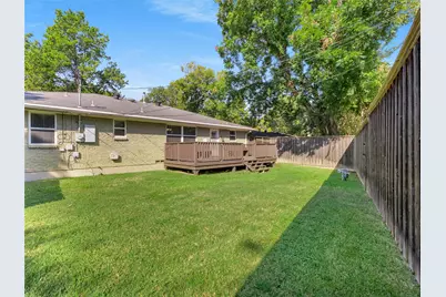 2342 Fenestra Drive, Dallas, TX 75228 - Photo 12