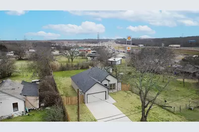 1111 Travis Avenue, Alvarado, TX 76009 - Photo 2