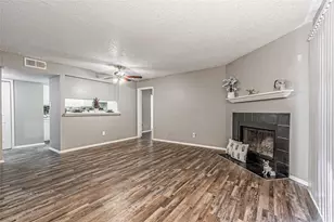 300 W Wintergreen Rd, DeSoto, TX 75115 - Photo 6