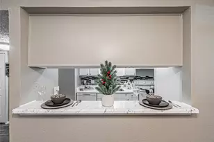 300 W Wintergreen Rd, DeSoto, TX 75115 - Photo 8