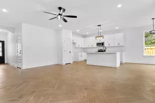 2518 Houston Dr, Granbury, TX 76048 - Photo 8