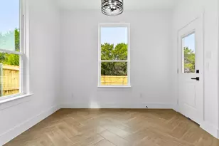 2518 Houston Dr, Granbury, TX 76048 - Photo 6