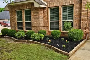 1631 St Croix St, Burleson, TX 76028 - Photo 2