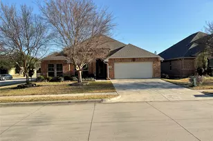 1631 St Croix St, Burleson, TX 76028 - Photo 4