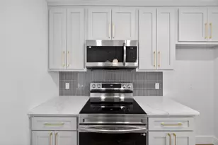 642 Botany Bay Dr, Dallas, TX 75211 - Photo 12