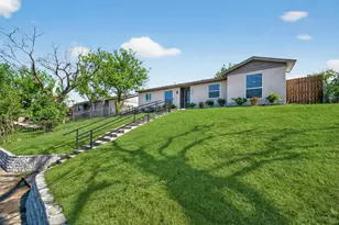 642 Botany Bay Dr, Dallas, TX 75211 - Photo 28