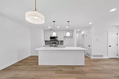 642 Botany Bay Drive, Dallas, TX 75211 - Photo 8