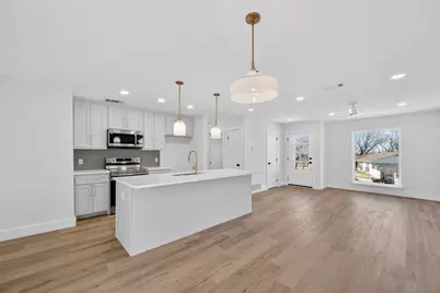 642 Botany Bay Drive, Dallas, TX 75211 - Photo 10