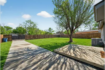 642 Botany Bay Drive, Dallas, TX 75211 - Photo 24