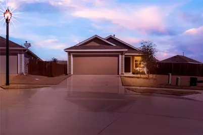 7524 Larson Lane, McKinney, TX 75071 - Photo 2