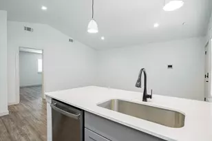 523 N Ewing Ave, Dallas, TX 75203 - Photo 4