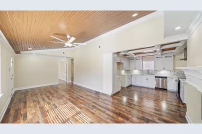 539 E Edmonson Avenue, Athens, TX 75751 - Photo 8