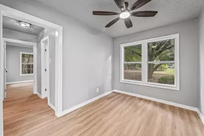 304 W Railroad Avenue, Godley, TX 76044 - Photo 4