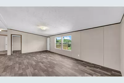 4802 Plum Bush Street, Granbury, TX 76048 - Photo 8