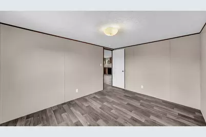 4802 Plum Bush Street, Granbury, TX 76048 - Photo 14