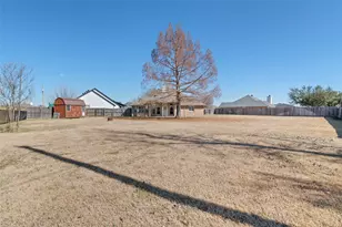 807 Birch Cir, Van Alstyne, TX 75495 - Photo 24