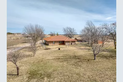 1290 Sweet Springs Road, Weatherford, TX 76088 - Photo 24