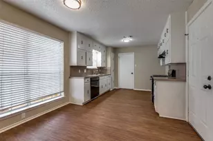 7436 Timberhill Dr, North Richland Hills, TX 76182 - Photo 8