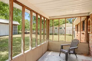 508 W 9th St, Kemp, TX 75143 - Photo 26