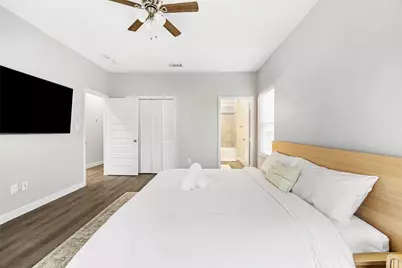 3906 Hancock Street, Dallas, TX 75210 - Photo 12