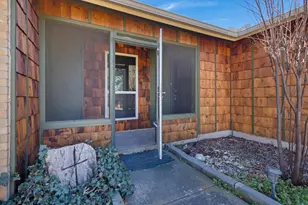 4424 Tiptop St, Haltom City, TX 76117 - Photo 4