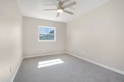 4424 Tiptop Street, Haltom City, TX 76117 - Photo 10